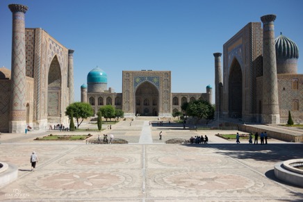 Rund um den Registanplatz in Samarkand 03-06-12 No 3.jpg