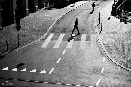 Entlang der Strasse Zurich 10-05-2014.jpg