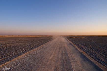 Makgadikgadi Salt Pans 05-09-11 No 10.jpg