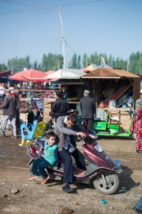 China_Kashgar-Animal-Market302016.jpg