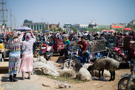 China_Kashgar-Sunday-Market192016.jpg